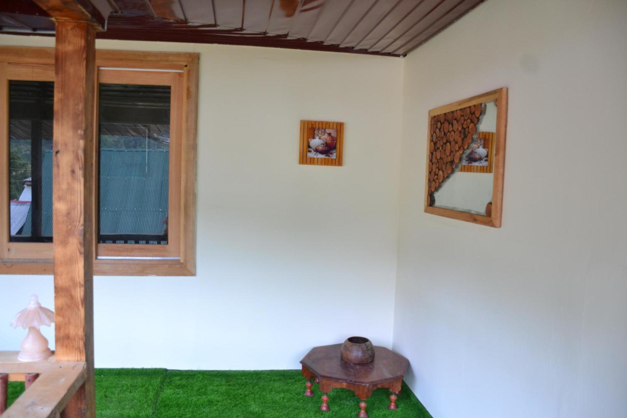 West End Lodges Neelum Экстерьер фото