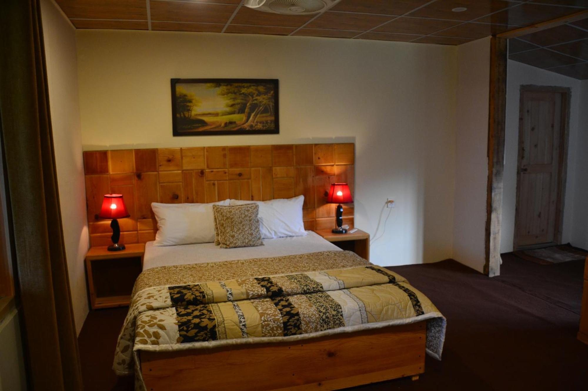 West End Lodges Neelum Экстерьер фото