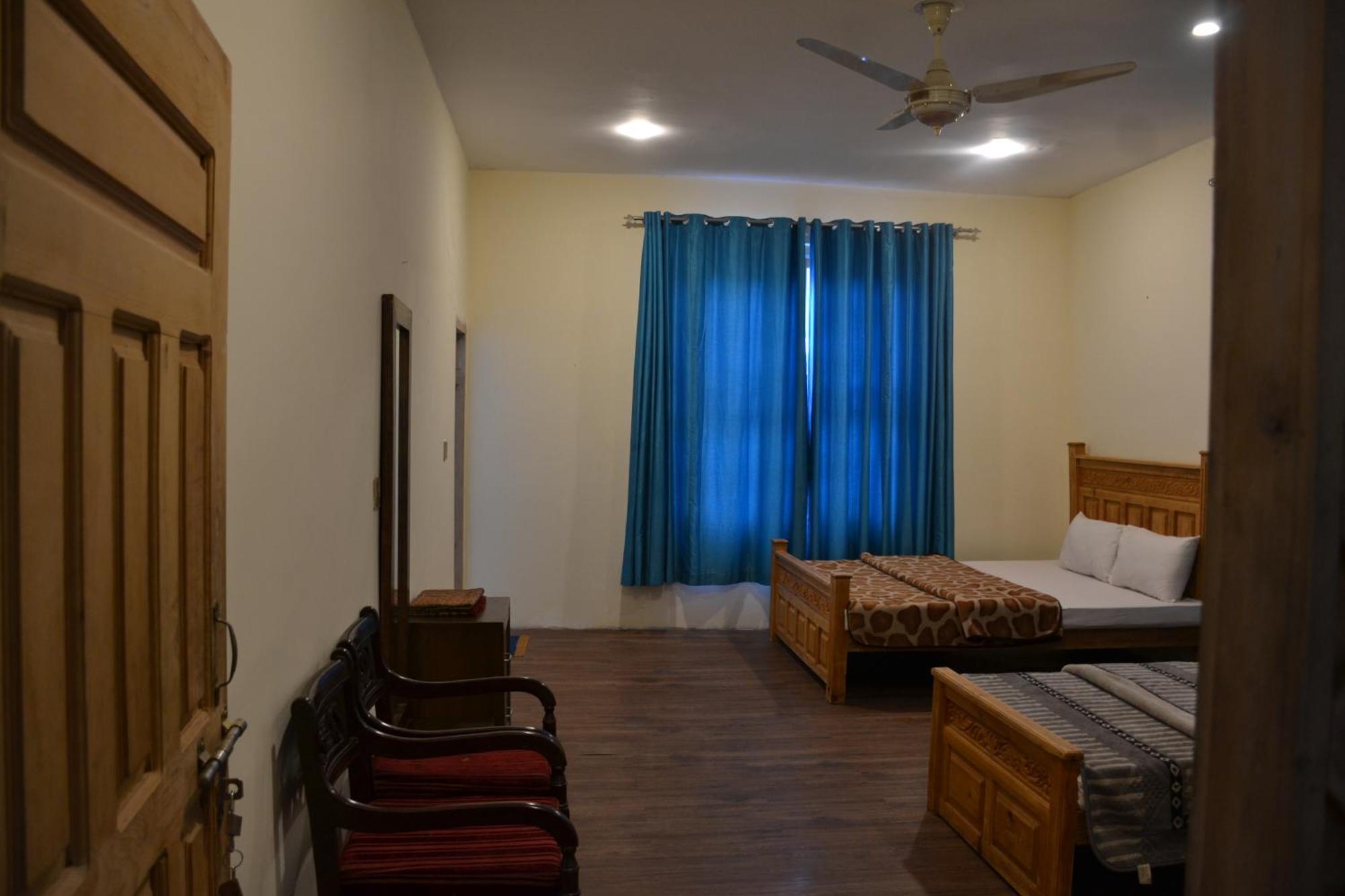 West End Lodges Neelum Экстерьер фото